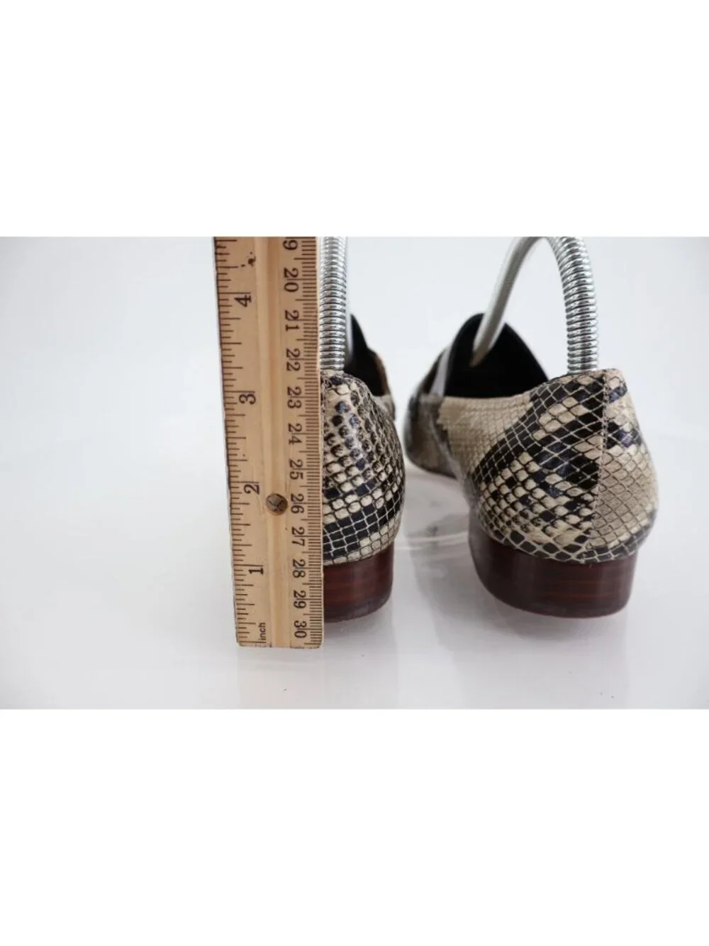 Marc Fisher Women's Feud Loafer Flat Size 8.5 Pointed Slip On Shoe Leather Snake